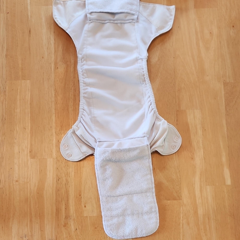 BumGenius Cream Diaper Cover - Picture 6 of 6